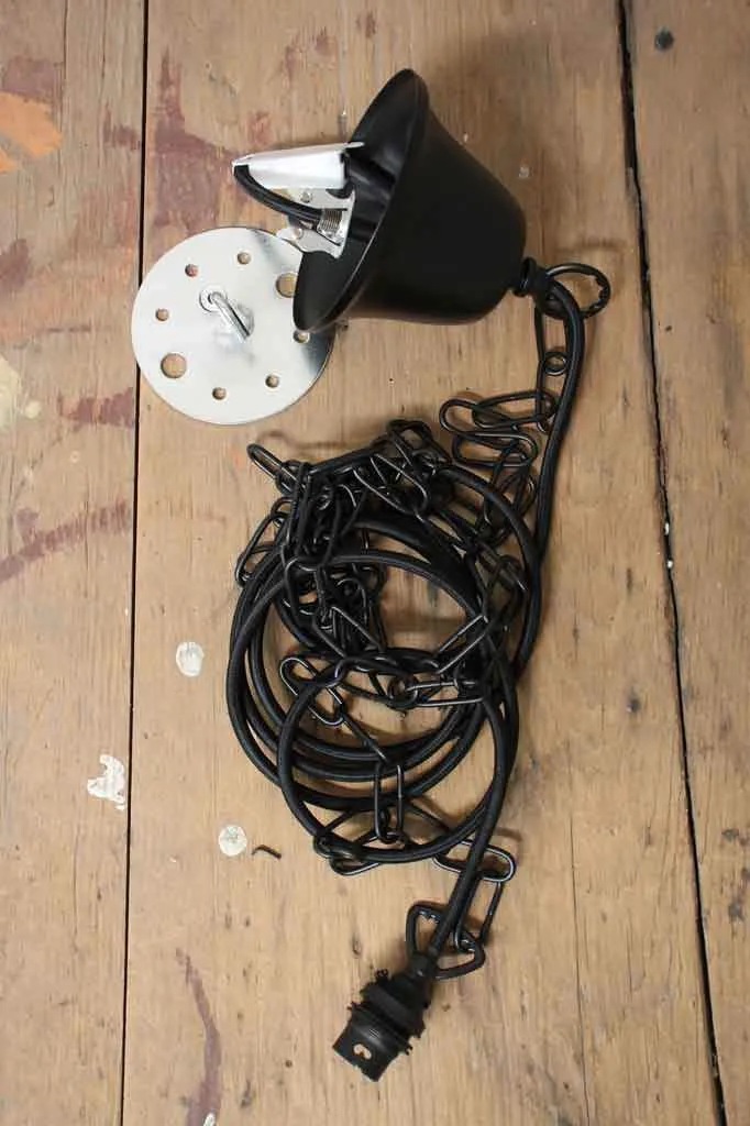 Chain Saw Suspension Tooth Pendant Light Cord