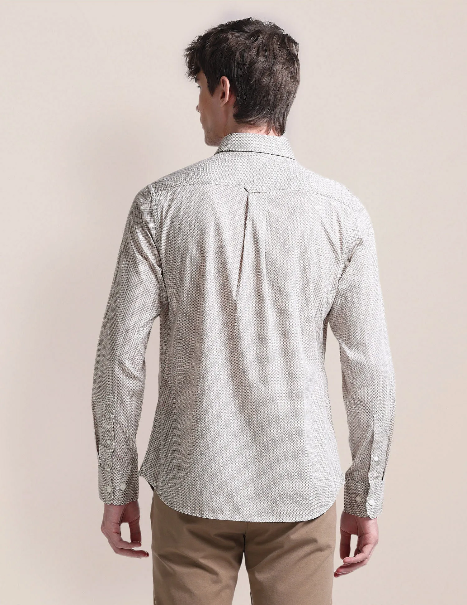 Cutaway Collar Cotton Shirt