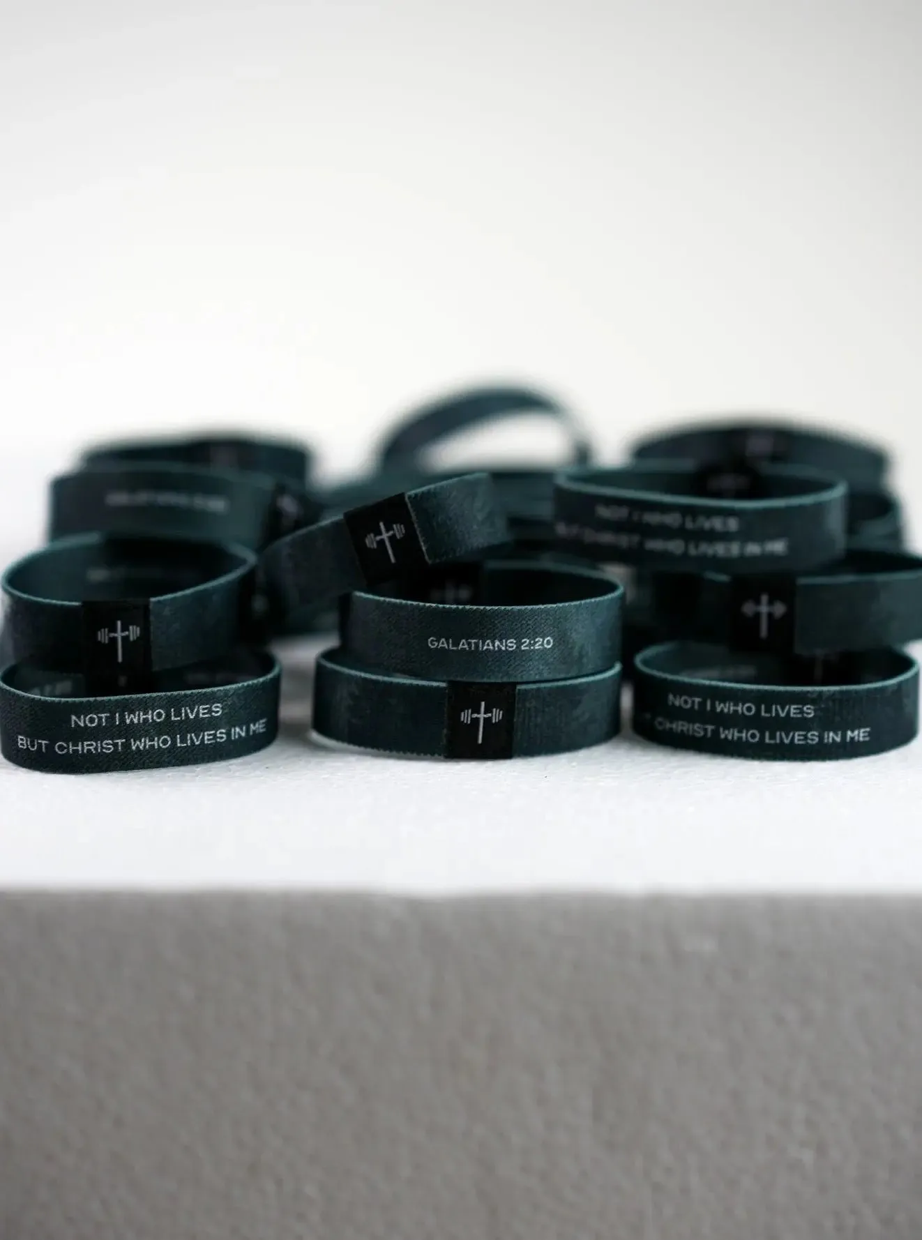 Galatians 2:20 Wristband