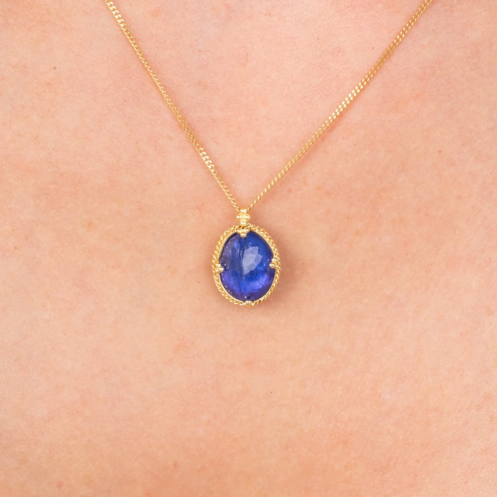 Oval Tanzanite Necklace