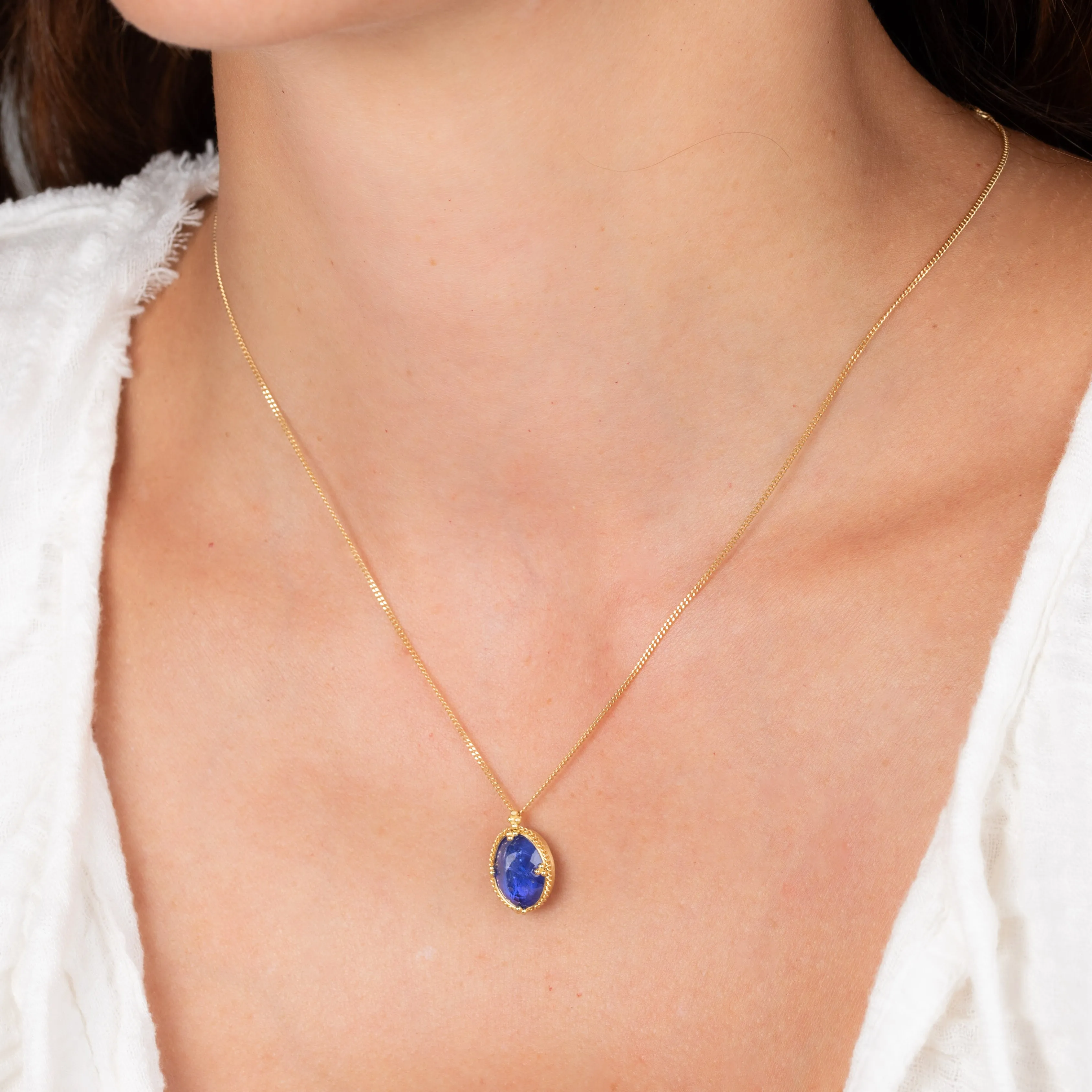 Oval Tanzanite Necklace